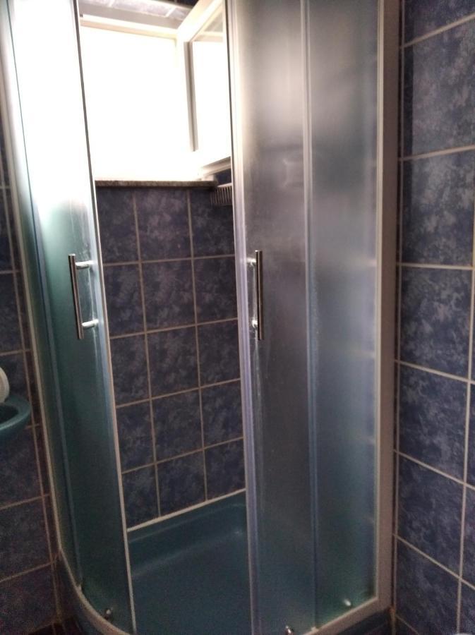 Apartmani Darija Vir Cameră foto